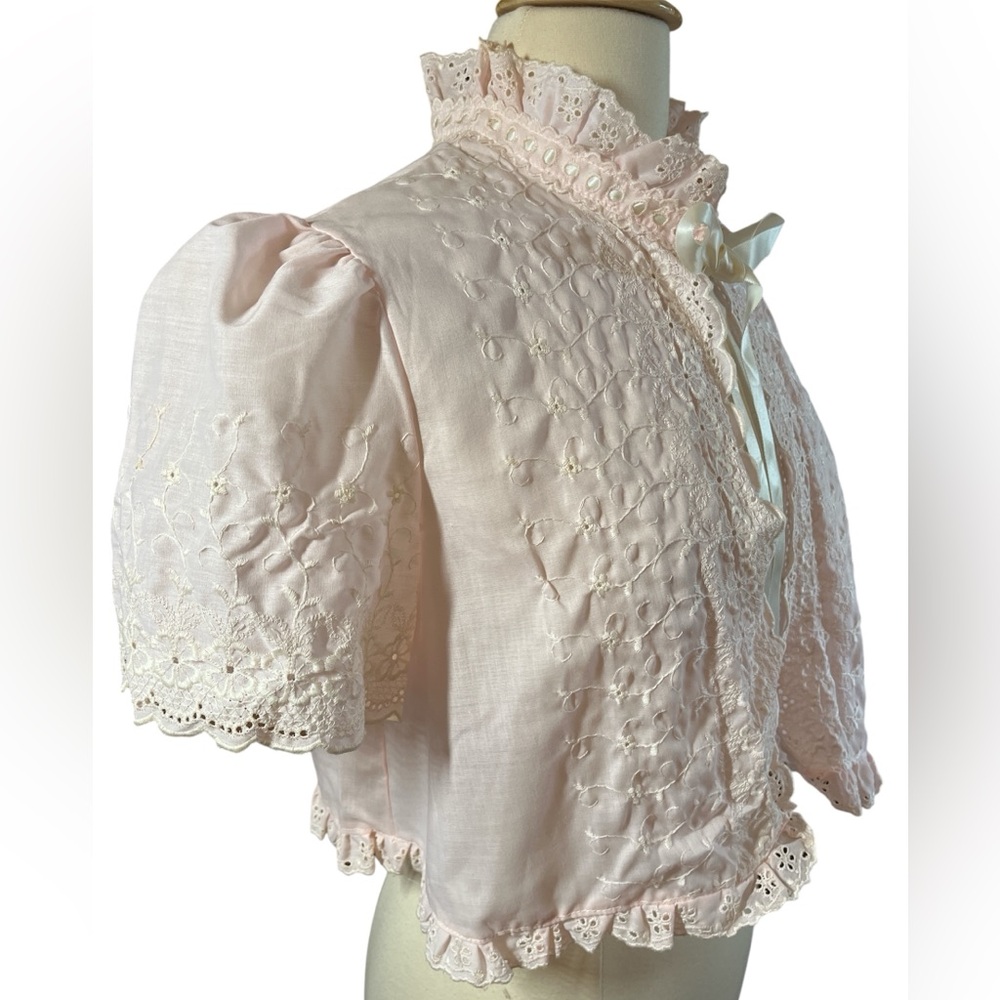 Gilligan & O'Malley Pink Vintage BedJacket white embroidery ribbon detail size S - Picture 3 of 11